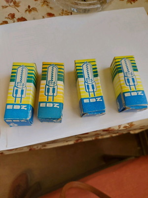 Χαλoγενής λάμπα EBZ για προβολείς 220V 650W G6.35 νέες, σετ 4 τεμάχια