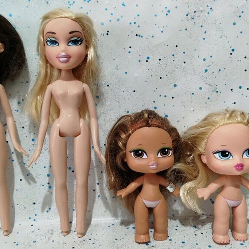 Bratz dolls used, lot of 4 with flaws for OOAK
