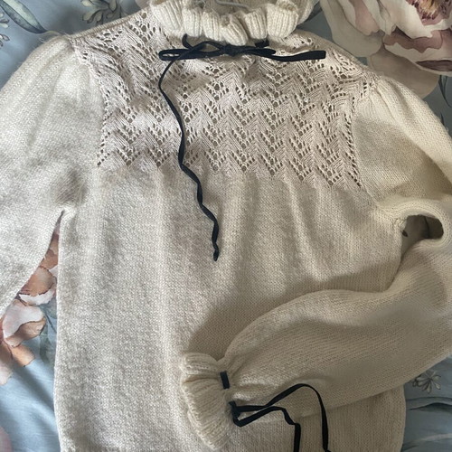 Zara beige sweater, XS