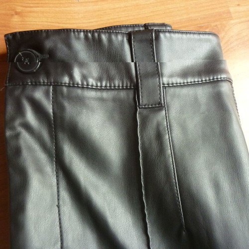 Zara women's black faux leather pants Medium like new