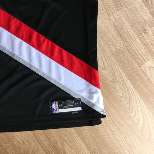 Nike Mens Black V-Neck Sleeveless Pullover Portland Trail Blazers like new