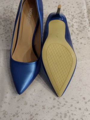 Elegant blue stiletto heels size 39 like new, 9 cm heel