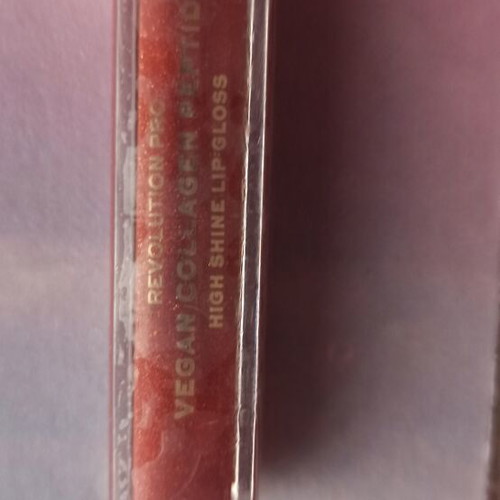 Lip gloss Revolution Pro new, sealed