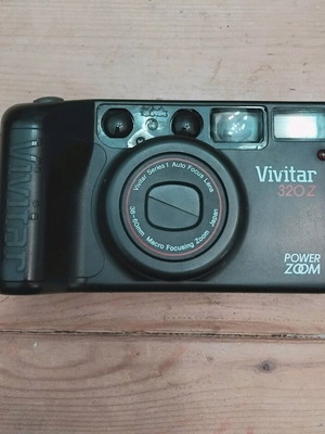 Vivitar 320Z camera used, new film