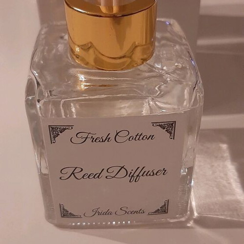 Reed Diffuser new with Fresh Cotton scent 100 ml and 5 sticks