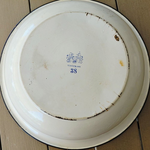 Vintage enamel basin from Yugoslavia, 1960s