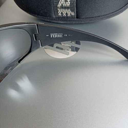 Ferre sunglasses used, authentic, black with case