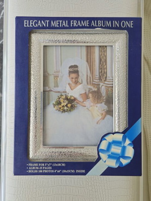Photo album with metal frame like new