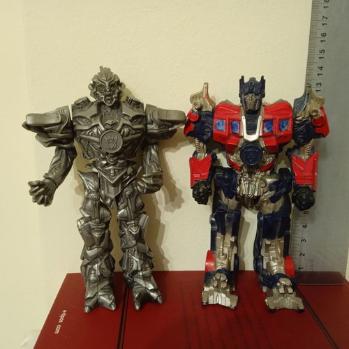 Transformers Optimus and Megatron figures used