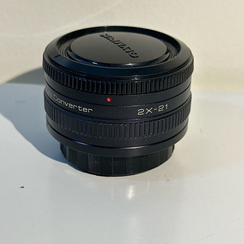 Vivitar MC 2x Auto Teleconverter 2X-21 like new, Olympus OM Mount with case