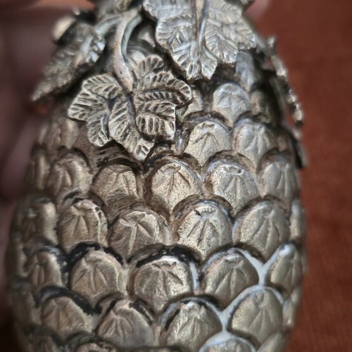 Old rantisthiri used, damaged base, missing one leg