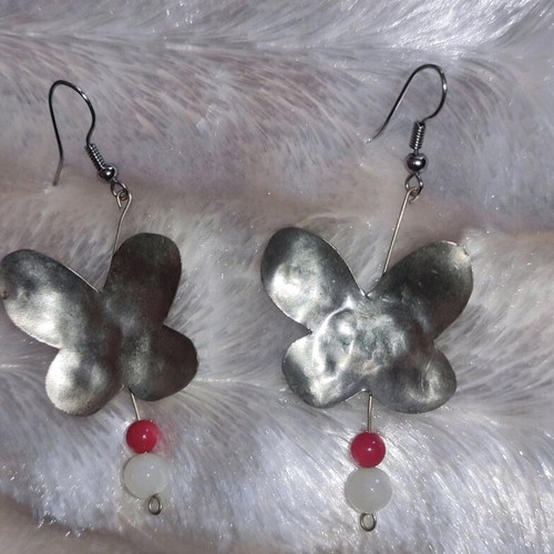 Butterfly women's necklace like new, silver set of 3 pieces