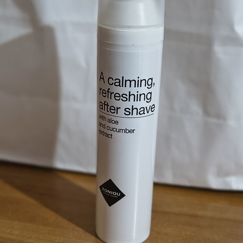 Zoniou after shave gel