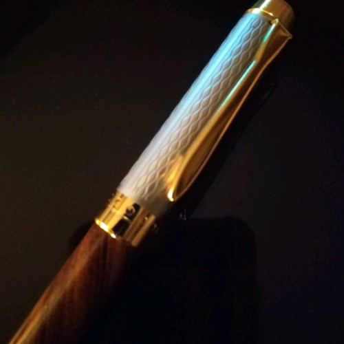 Vintage pen like new, needs only refill