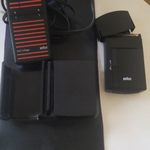 Braun Linear AC electric shaver used, retro collectible with case