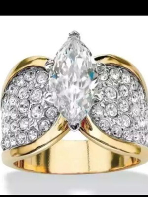 Eloise Women's Ring New, Yellow Gold with Diamonds