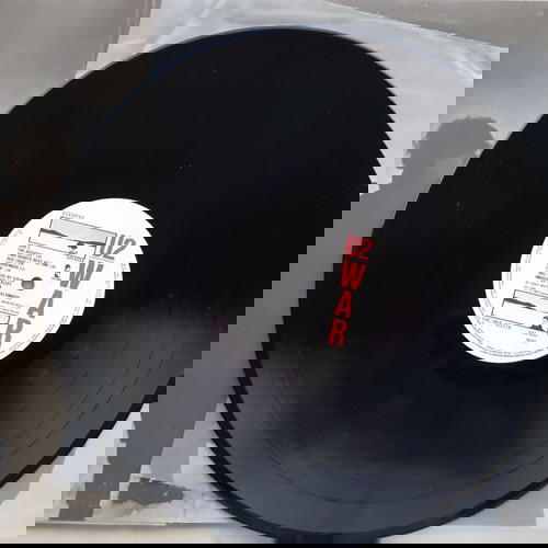 U2 - WAR (1983) VINYL- ΣΠΑΝΙΟ ΣΥΛΛΕΤΙΚΟ ΜΕ ΣΦΑΛΜΑ ΠΑΡΑΓΩΓΗΣ-ΙΔΙΑ ΕΤΙΚΕΤΑ -Β' ΠΛΕΥΡΑ-ΣΕ ΚΑΘΕ ΠΛΕΥΡΑ