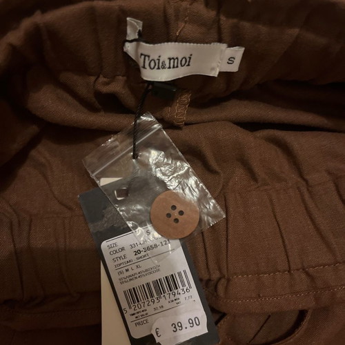 Toi&Moi shorts new, 100% linen, size Small