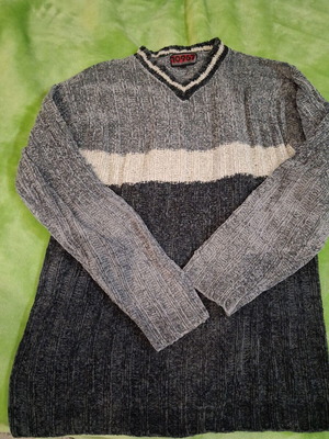Woolen men's sweater used, size L
