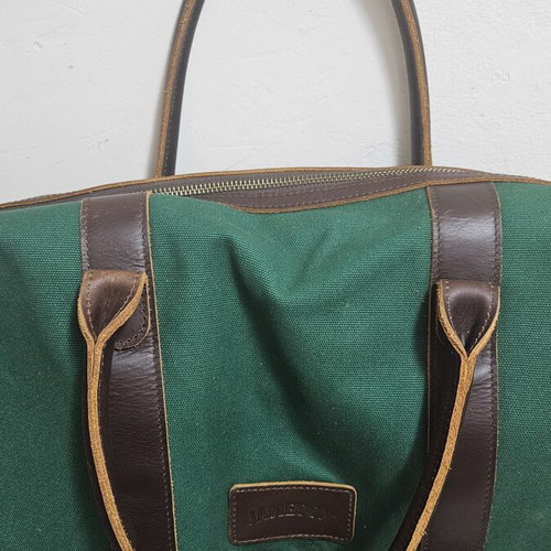 Jameson travel bag like new, green, with two compartments and strap
