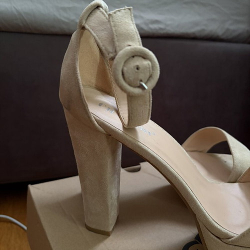 Beige suede platform pumps with thick heel size 41 used