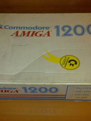 Amiga 1200 πλήρες σετ σαν καινούργιο με σκληρό δίσκο 200MB και αξεσουάρ