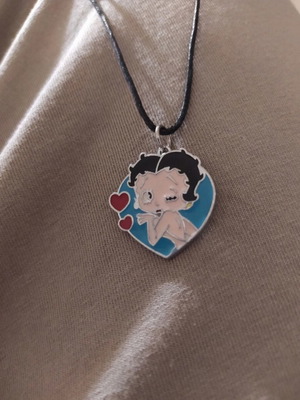 Betty Boop necklace like new
