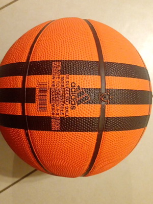 Adidas 3-Stripes Rubber X3 Basketball Ball like new