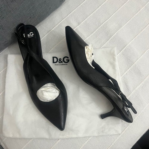 Dolce & Gabbana black pointed toe slingback pumps new