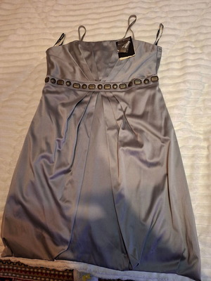Morgan dress new gray size medium with embroidery on bust
