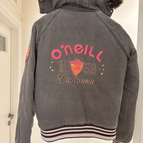 Set of 3 jackets like new, 2 O’Neill and 1 Diesel, gray