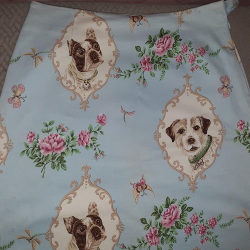 Yuka Resort skirt like new with dog pattern, beige and blue