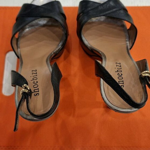 Shoe Bizz Italian high heels size 36 used, black