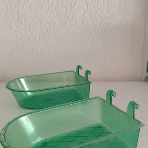 Plastic bird bath for parakeets and canaries