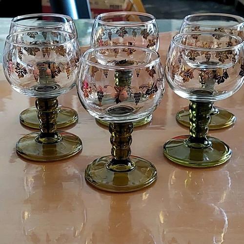 Roemer Bacchus Vintage German Wine Glasses set of 6 like new