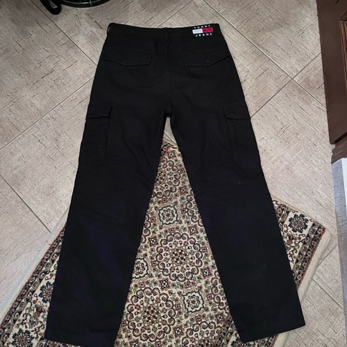 Tommy Hilfiger cargo baggy jean black like new