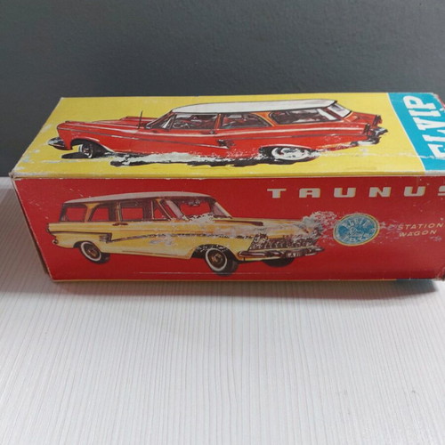 Ford Trunus Station Wagon wind-up toy car Elvip Toys new