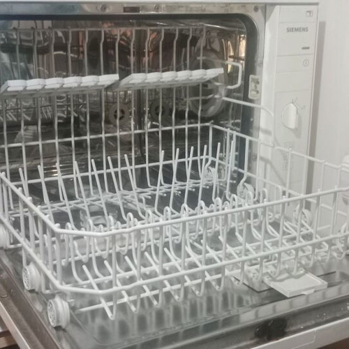 Siemens countertop dishwasher used, compact size 0.55x0.45x0.44 m