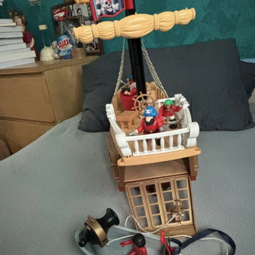 Μεγάλο πειρατικό καράβι Fisher-Price μεταχειρισμένο με φιγούρες και αξεσουάρ