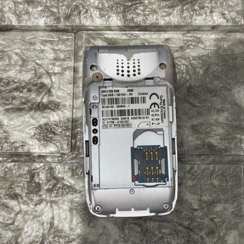Sony Ericsson Z600 phone like new, without battery and cover