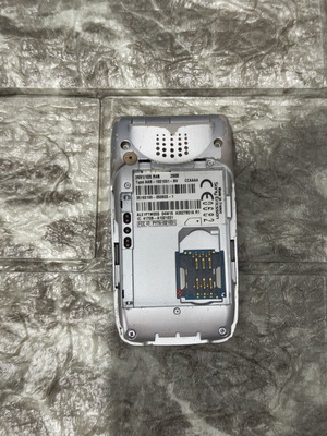 Sony Ericsson Z600 phone like new, without battery and cover