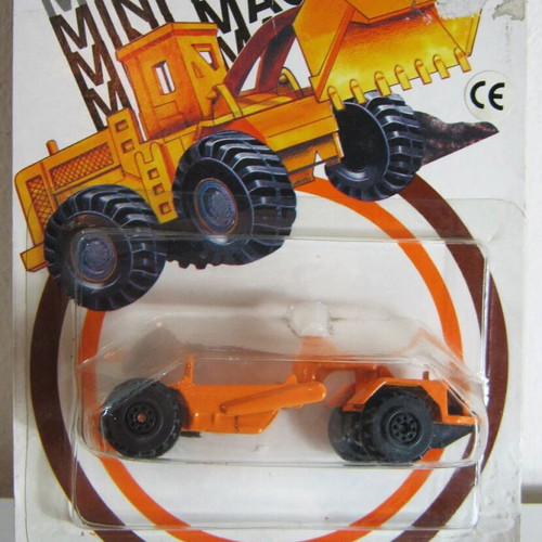 Caterpillar Cat Mini Macks Zee diecast vehicle truck new