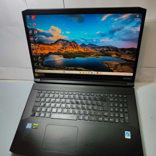 Acer ConceptD 5 Pro CN517 17.3" 4K UHD laptop, i7-9750H, 16GB RAM, 1TB NVMe, GTX 1660 Ti