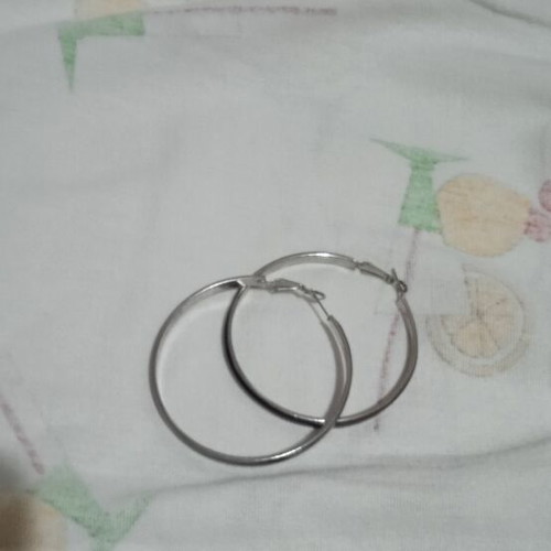 Earrings used, black, excellent condition