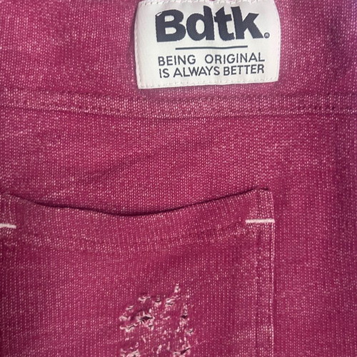 BodyTalk men's distressed red/pink shorts, size M
