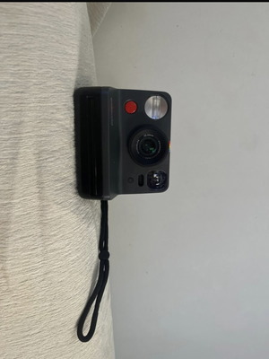 Polaroid camera like new, uses I type films