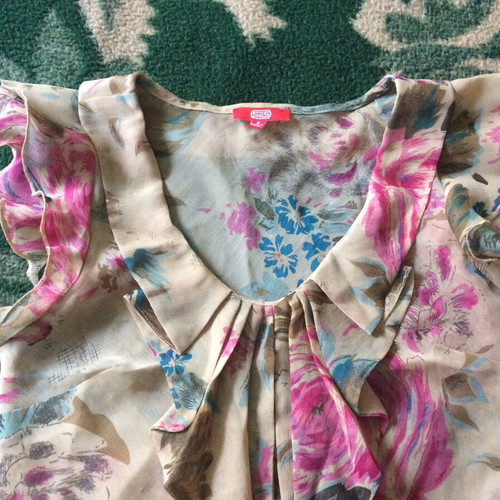Women's short-sleeve blouse like new, size S/M 8