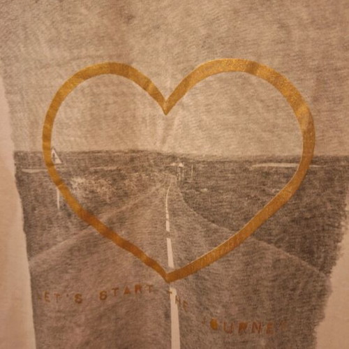 Lee Cooper T-shirt like new, size L fits M, white and silver