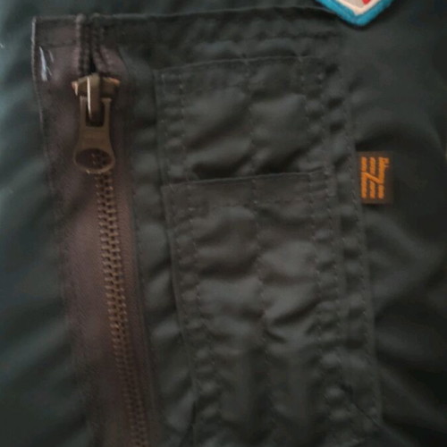 Flyer/bomber jacket unisex like new with air force patches