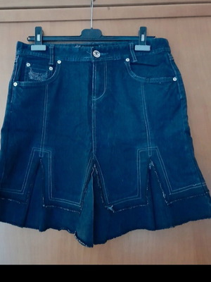 Denim skirt like new with studs and pleats, size L/40/12